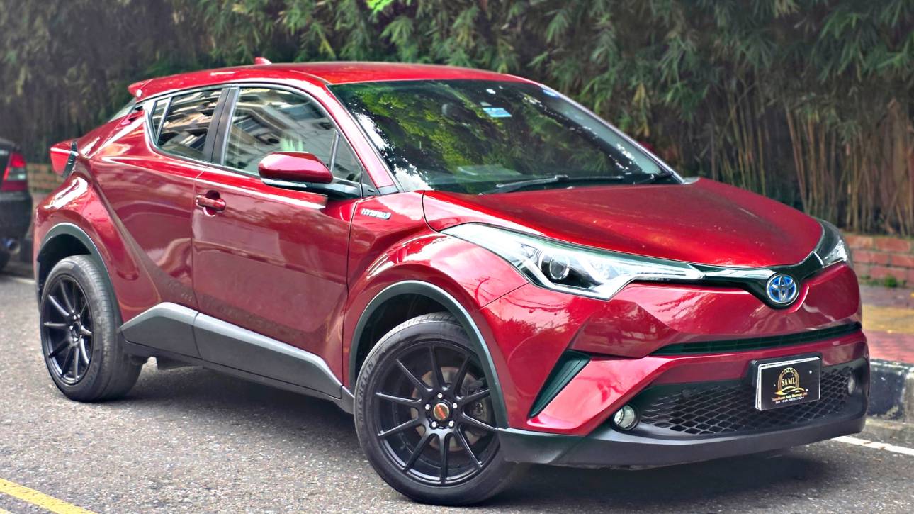 TOYOTA CH-R